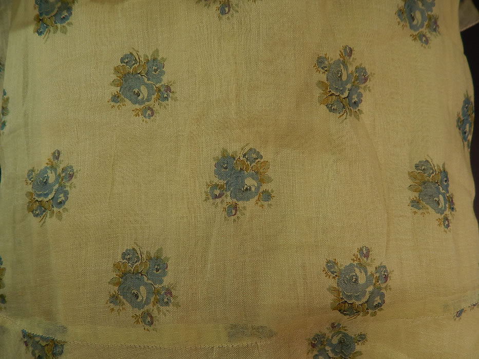 Vintage Girls Yellow Organdy Blue Floral Print Capelet Drop Waist Dress & Slip
The dress measures 22 inches long, with a 30 inch chest and 28 inch waist. Included is a matching yellow cotton slip dress with a straight shift style and back neck snap closures. 