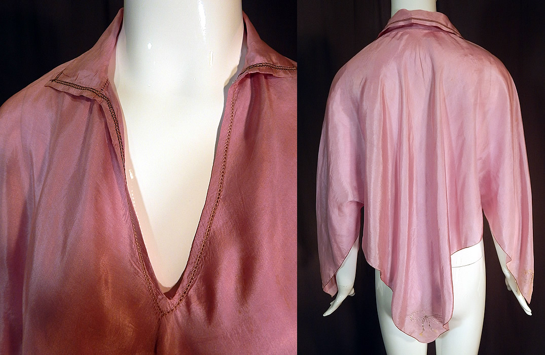 Vintage Lilac Silk Silver Bow Painted Trim Lingerie Boudoir Bed Jacket Poncho Cape
It is in good as-is condition, with a few faint small stains, tiny pin holes which are barely noticeable and some silver paint loss on the bows. This is truly a wonderful piece of lingerie wearable art!