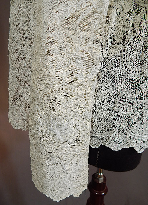 Vintage Antique White Net Cutwork Tambour Embroidery Lace Collar Coat Jacket
The jacket measures 26 inches long, with a 40 inch bust, 40 inch waist, 17 inch back and 25 inch long sleeves. 