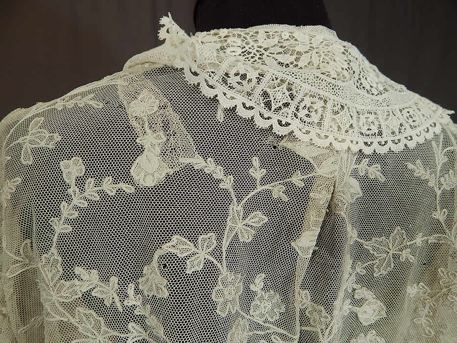 Vintage Antique White Net Cutwork Tambour Embroidery Lace Collar Coat Jacket
It is in fair as-is condition, with several tiny holes scattered throughout and a patched mended repair on the back neck with gathering (see close-ups). 