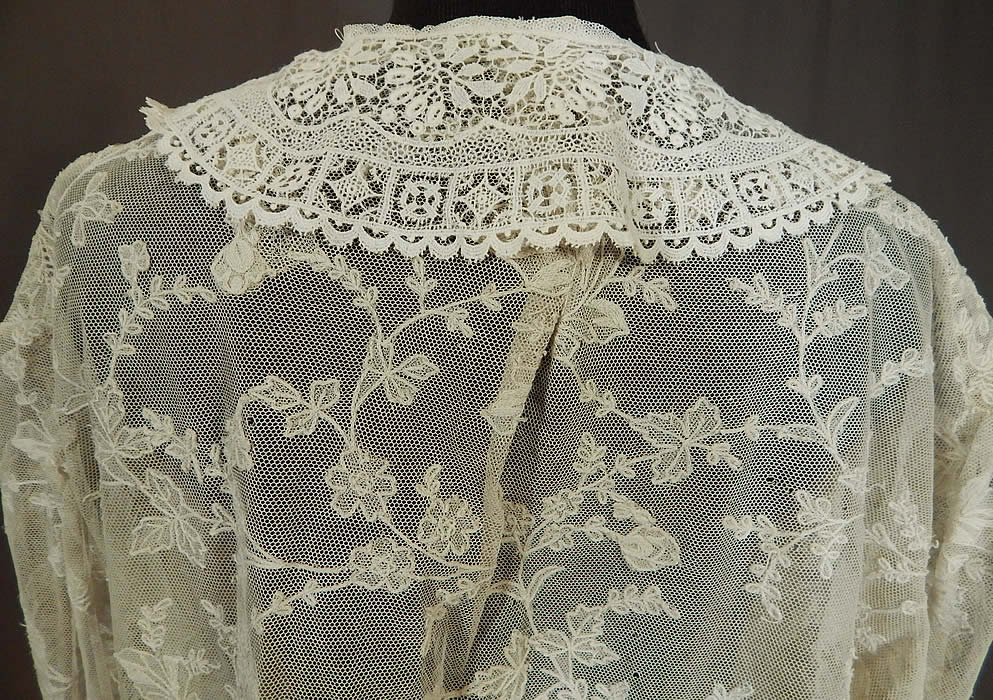 Vintage Antique White Net Cutwork Tambour Embroidery Lace Collar Coat Jacket
This is truly a unique one of a kind exquisite piece of wearable lace art!