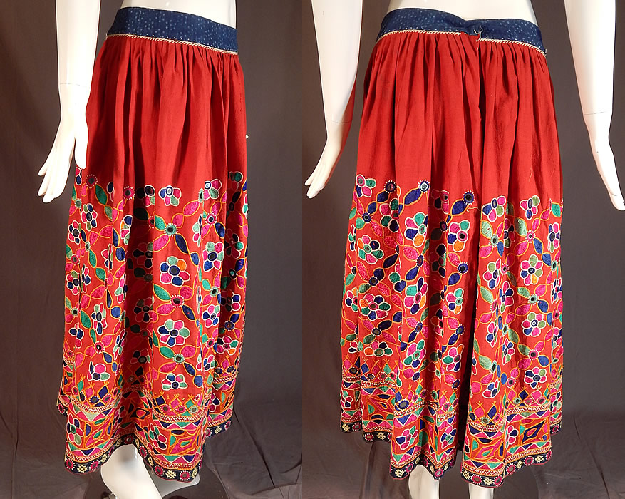 Vintage Afghanistan Ahir Banjara India Ghagra Kutch Mirrorwork Embroidery Skirt
This traditional Afghanistan Ahir Banjara tribal wedding skirt is similar in style to the Indian Ghagra Chaniya skirt from Gujarat, Rajasthan India. 