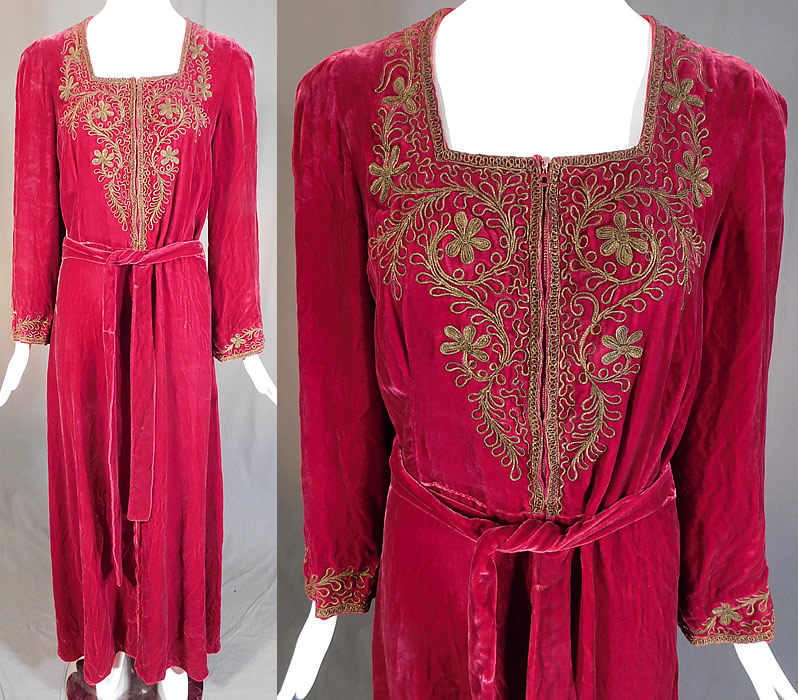 Vintage Bonwit Teller NY Burgundy Red Velvet Gold Soutache Trim Gown Dress
This vintage Bonwit Teller NY burgundy red velvet gold soutache trim gown dress dates from the 1940s. It is made of a lustrous dark red burgundy color velvet fabric with gold metallic soutache braided rope trim embroidery work of scrolling floral vine leaf designs on the front top, neckline and sleeve cuffs.