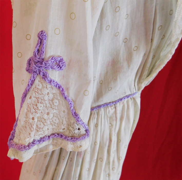 Edwardian White Cotton Batiste Brown Polka Dot Pink Roses Print Lavender Trim Dress
The dress measures 47 inches long, with 36 inch bust, 24 inch waist, 48 inch hips and 13 inch back.
