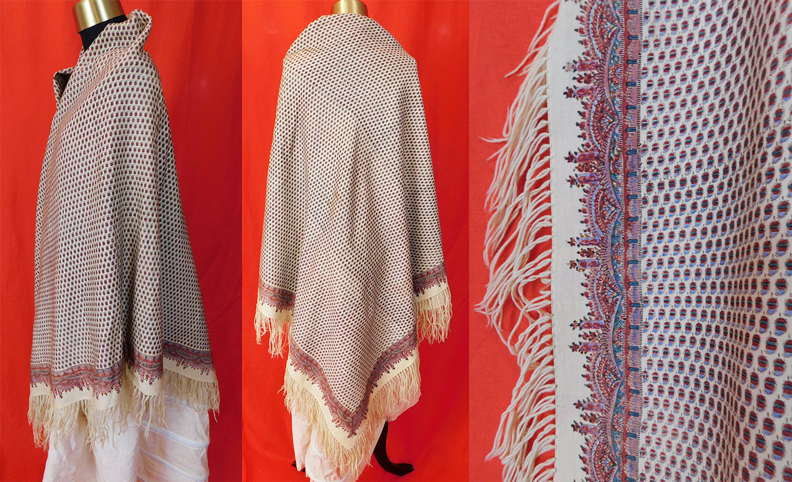 Victorian Antique Paisley Roller Print Wool Challis Fringed Norwich Shawl Scarf
These early shawls were made in Norwich, England and Paisley, Scotland with the fabric and designs taken from the shawls made in India and Kashmir. 