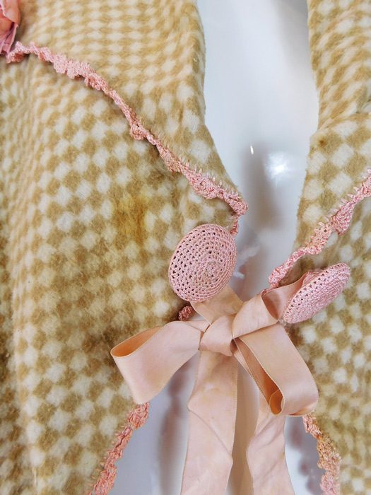 Victorian Beige & White Checked Flannel Morning Robe Bed Jacket Cape
It is made of a beige and white checked print soft brushed nap flannel cotton fabric, with pink crochet lace trim edging and pink silk ribbonwork rosette trim accents. 
