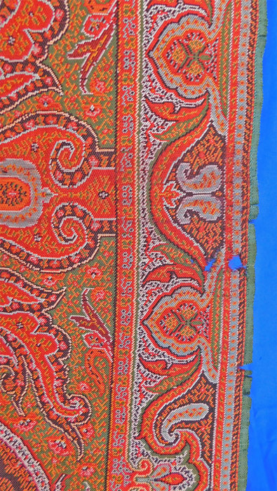 Victorian Antique Large Banquet Size Jacquard Loom Wool Black Center Paisley
It is in fair as-is condition, with several small frayed holes scattered in areas and fraying along the green selvage side edging (see close-ups). This is truly a wonderful large banquet size example of paisley textile art.