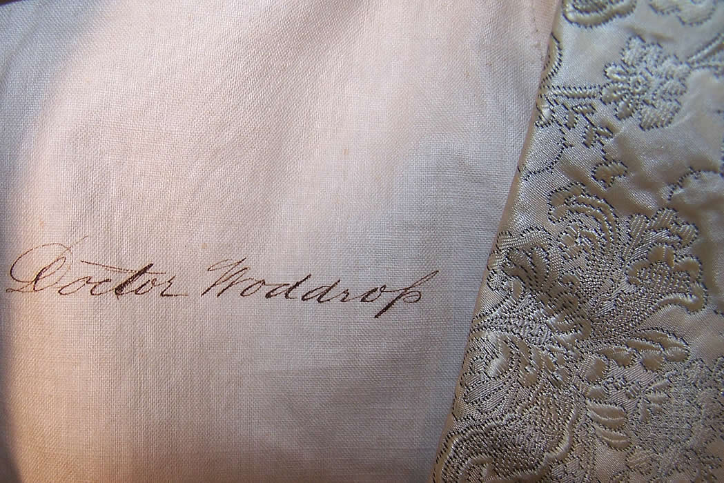 Victorian Gentlemen's Cream Silk Brocade Waistcoat Vest