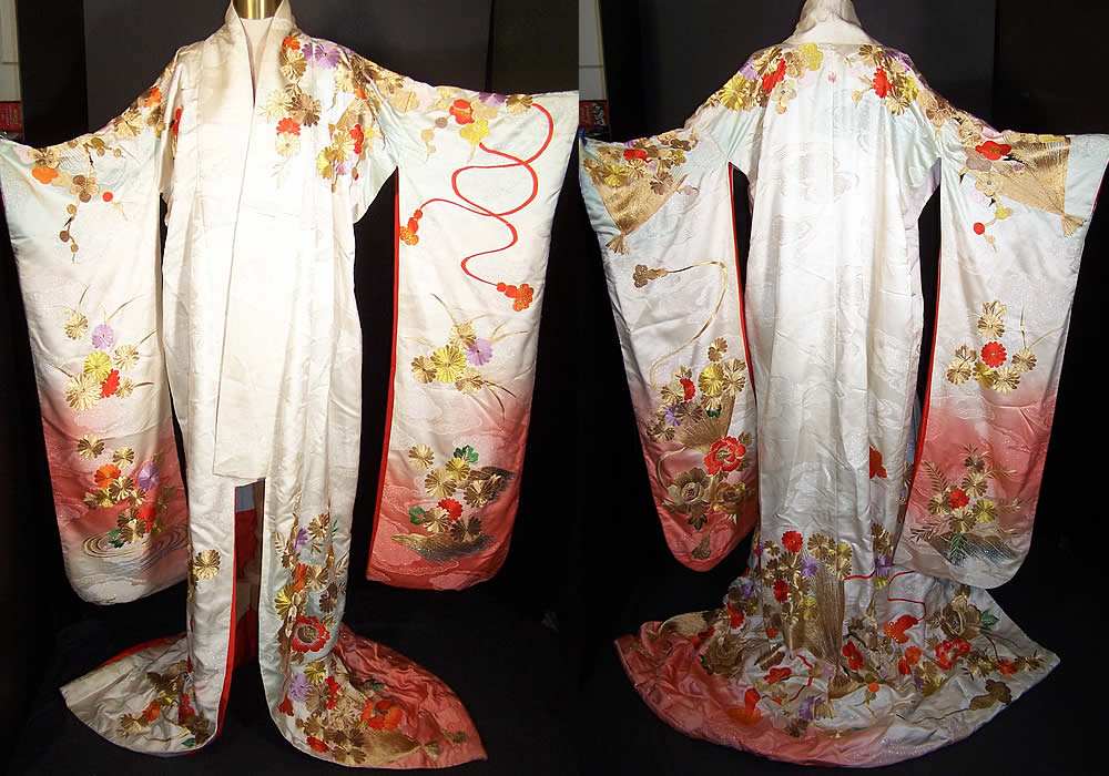 Japanese Gold Floral Fan Embroidered Uchikake Wedding Kimono  Front view.