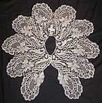 Victorian White Beds Maltese Bobbin Lace Collar Capelet 