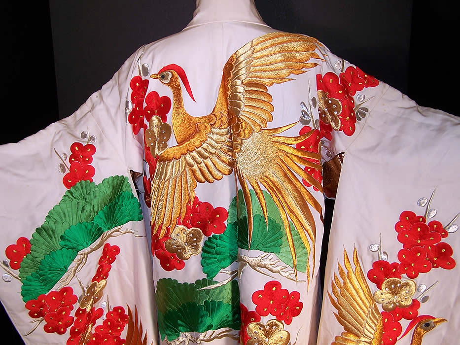 Japanese Gold Phoenix Embroidered Uchikake Wedding Kimono  Back View.