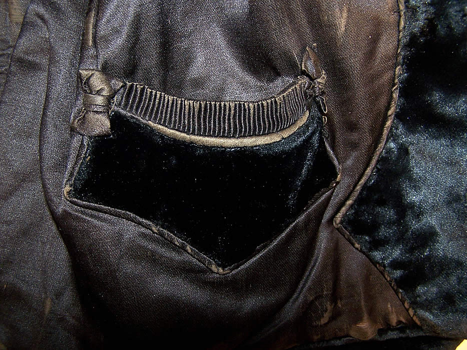 Victorian Plush Velvet Beaver Fur Winter Coat Jacket  Close up.