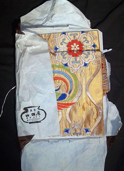 Japanese Geisha Gold Brocade Bird Kimono Tsuke Obi Close up.