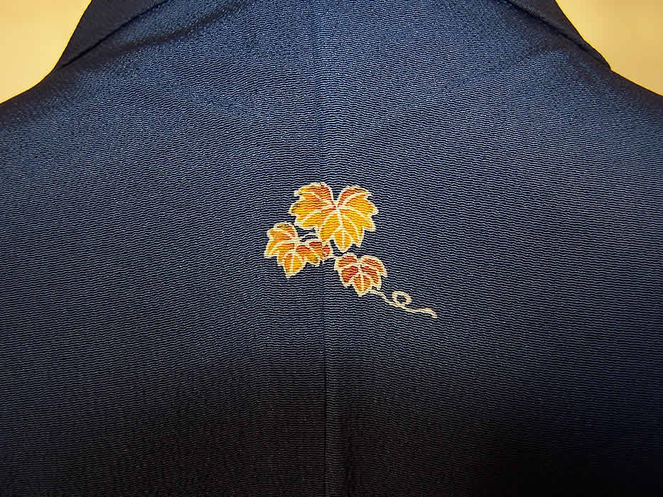 Japanese Geisha Blue Kiri Mon Silk Screen Kimono  close-up view.