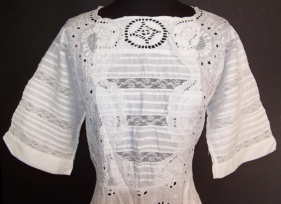 Edwardian White Broderie Anglaise Eyelet Lace Lawn Graduation Dress close up