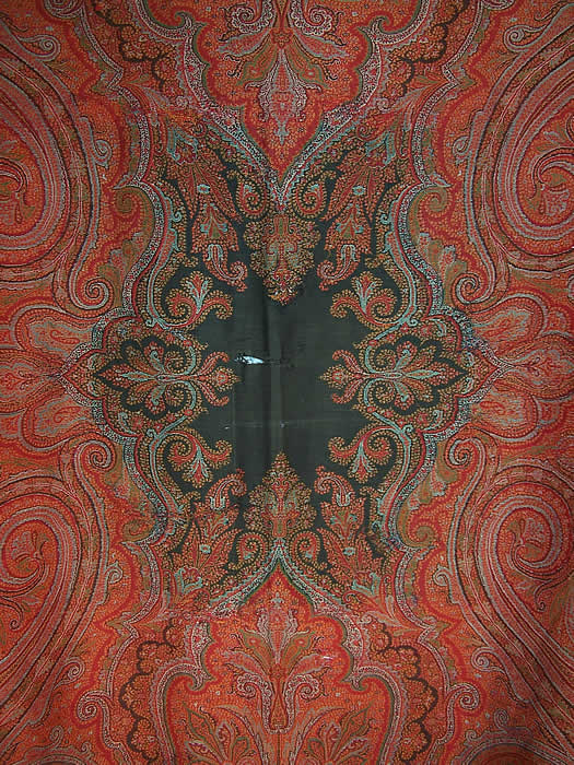 Victorian Antique Large Banquet Size Jacquard Hand Loom Wool Paisley Shawl close up center