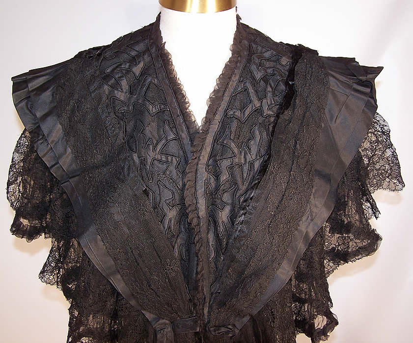 Au Louvre Paris Label Victorian Black Chantilly Lace Silk Applique Lappet Cape Stole