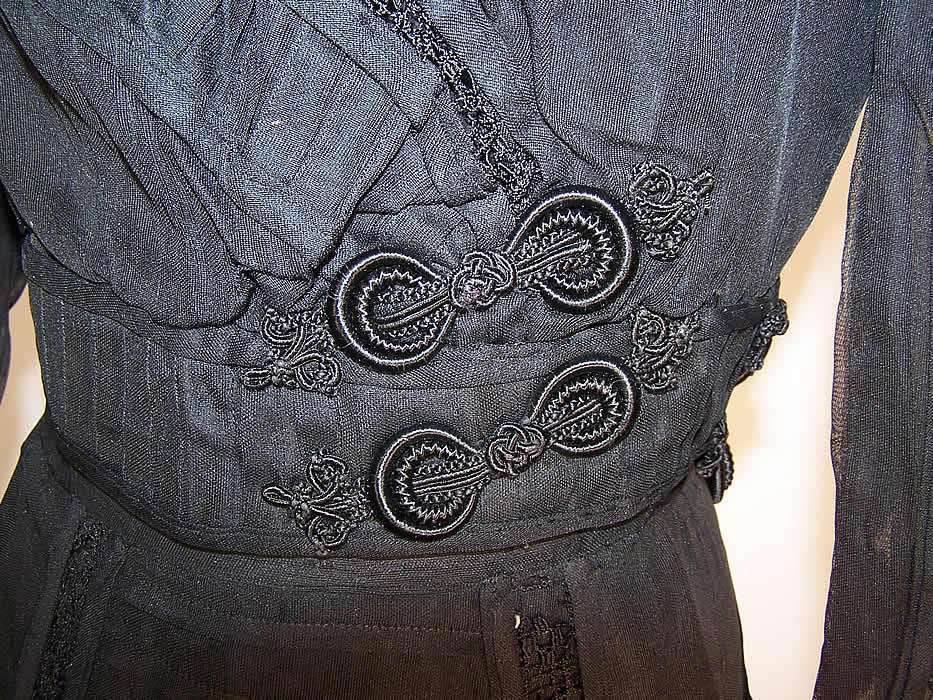 Victorian Sheer Black Weave Pleated Mourning Gown Dress Bodice Skirt Train close up