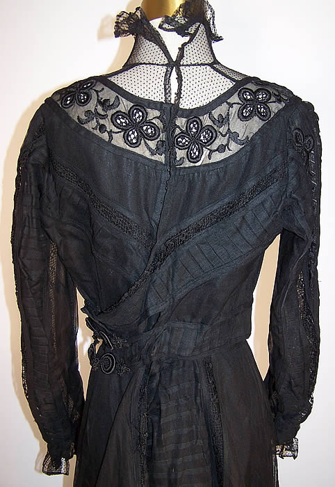 Victorian Sheer Black Weave Pleated Mourning Gown Dress Bodice Skirt Train back close up.