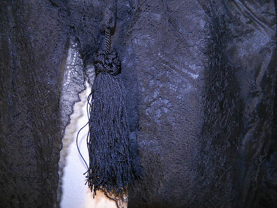 Victorian Civil War Antique Black Chantilly Lace Pagoda Sleeve Robe Coat