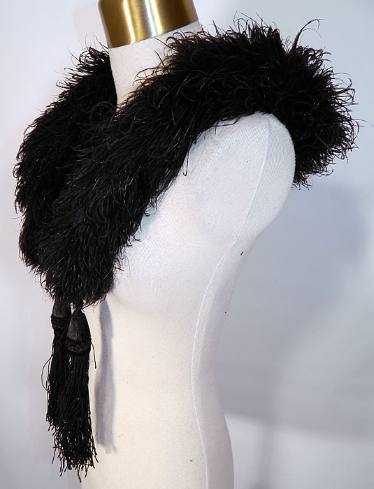 Victorian Black Ostrich Feather Neck Boa Collar Scarf & Tassels. This beautiful boa, neck collar style small stole scarf measures 38 inches long, with additional 9 inch long tassels on the ends. 