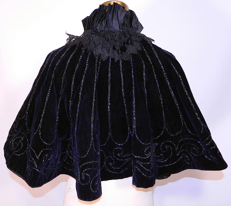 Victorian Black Velvet Jet Beaded Evening Opera Cloak Cape Capelet. 