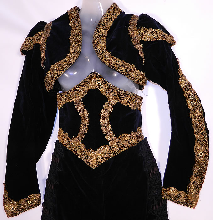 Vintage Spanish Matador Bullfighter Bolero Jacket Knickers Waist Cincher Costume. This magnificent matador Spanish toreadors bullfighters costume includes a bolero short cropped ceremonial jacket, with epaulette ornamental shoulder piece decorations, long fitted sleeves and an open front with no closure.