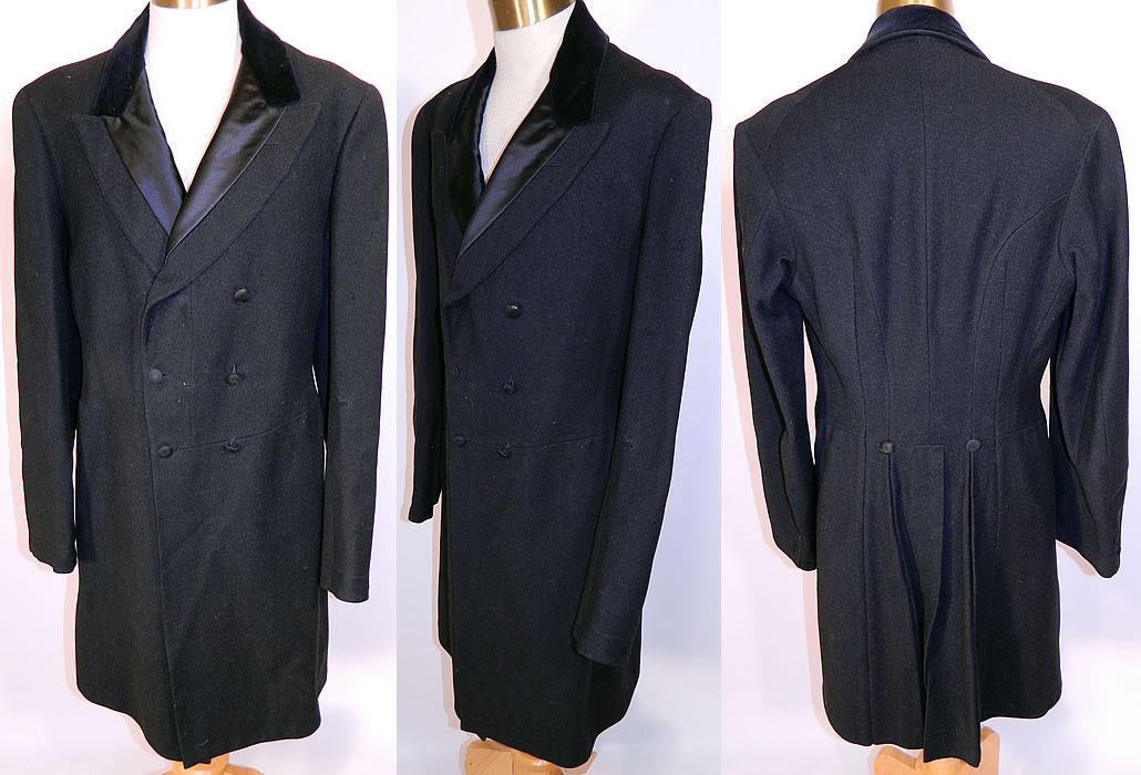 Vintage Washington Co Tailors NY Black Wool Double Breasted Formal Frock Coat. This Edwardian era vintage Washington Co Tailors NY black wool double breasted formal frock coat dates from 1917. It is made of a heavy quality black wool fabric.