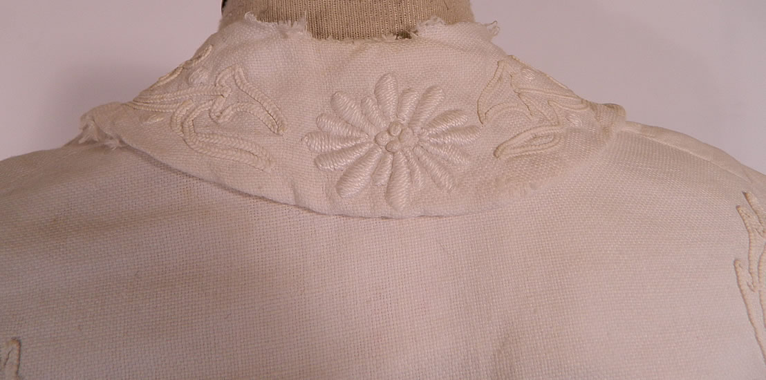 Edwardian White Linen Soutache Embroidery Work Walking Suit Jacket & Skirt. It is in good condition, with only a tiny faint age spot stain and hole on the back skirt, a frayed collar and missing skirt waistband (see close-ups). This is a wonderful piece of antique wearable textile art! 
