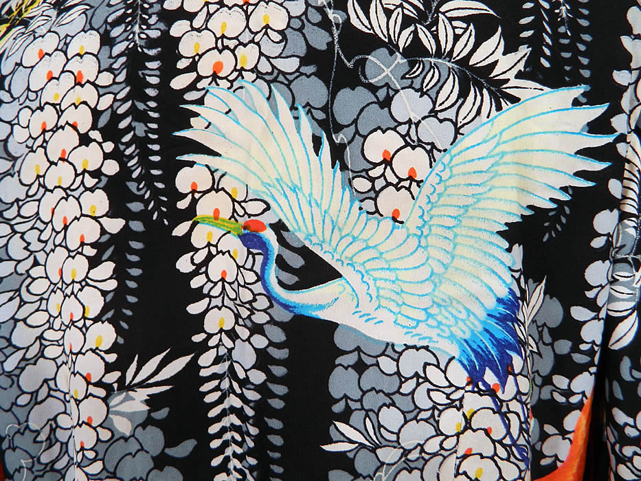 Vintage  Lauhala Hawaiian Cranes Print Rayon Pake MuuMuu Dress. This is truly a rare and wonderful piece of collectable Hawaiiana vintage textile art!