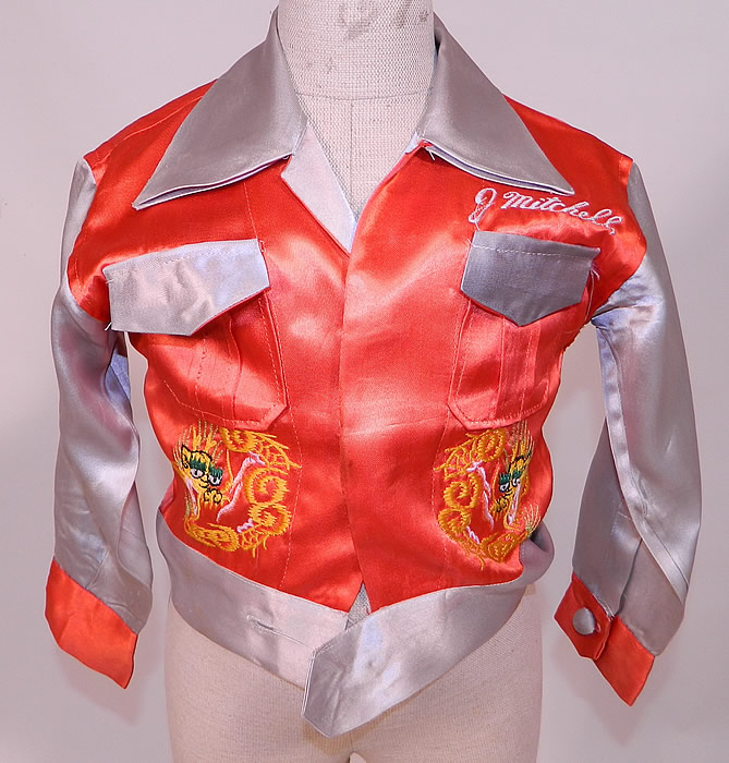 Vintage WWII Japan Souvenir Tour Jacket Child's Shirt Satin Embroidered Map
This vintage WWII Japan souvenir tour jacket child's shirt satin embroidered map dates from the 1940s.