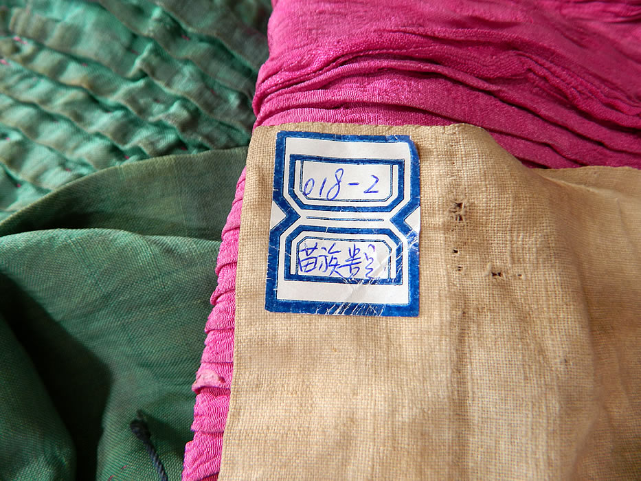 Antique Chinese Fuchsia Purple Silk Embroidered Butterfly Han Wedding Skirt
It is in as-is fair condition, with a few faint stains, slight fading and some missing embroidered thread stitching (see close-up). This is truly a wonderful piece of antique Chinese textile art!