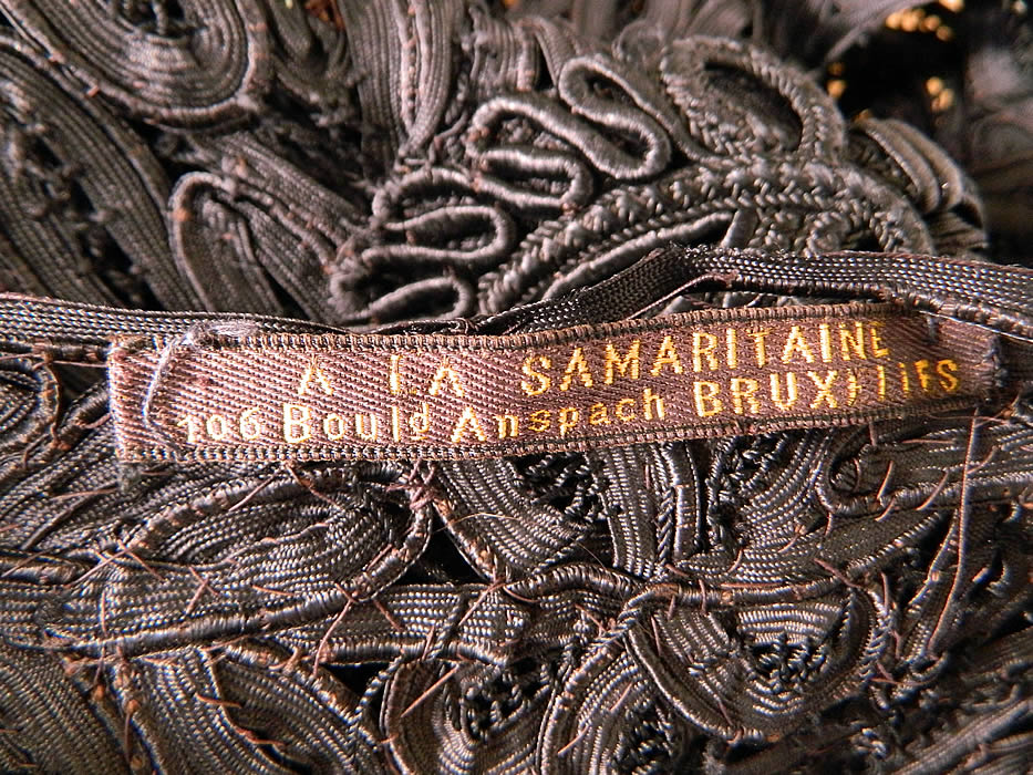 Edwardian La Samaritaine Brussels Black Silk Battenburg Tape Lace Long Coat Jacket
There is an "A La Samaritaine Bruxelles" store label sewn inside. 