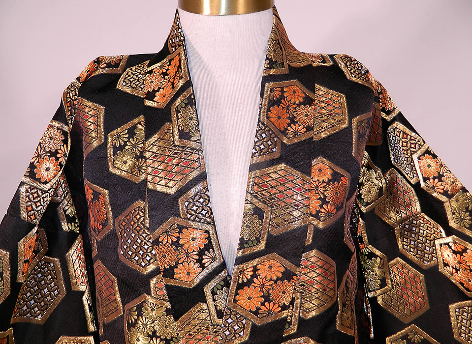 Vintage Japanese Kimono Obi Black Silk Gold Lam&eacute; Lame Reversible Jacket
It is made of a black silk gold lam&eacute; brocade fabric, with a decorative geometric floral hexagon shape woven design and is created from Japanese kimono obi fabric.
