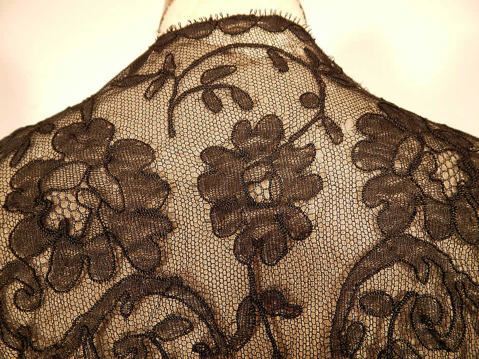 Victorian Antique Black Chantilly Lace Net Bodice Blouse Shirt Jacket Top
It is in as-is fair condition, with a frayed cut bottom hem waist on the back and fraying on the neckline (see close-up). This is truly a wonderful piece of wearable antique lace textile art which would be great for design or restoration!
