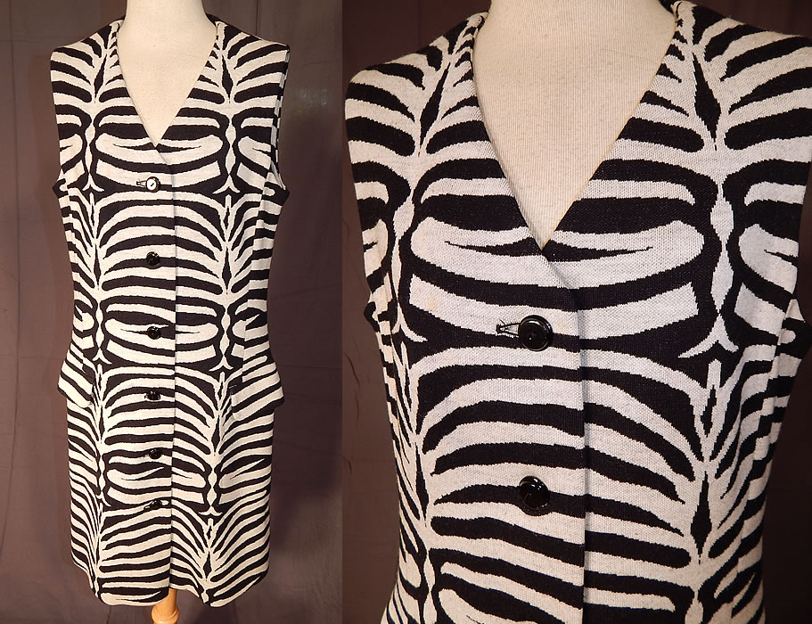 Vintage Kimberly Virgin Wool Knit Black & White Zebra Stripe Shift Dress
This vintage Kimberly virgin wool knit black and white zebra stripe shift dress dates from the 1960s. It is made of a black and white zebra stripe 100% virgin wool knit fabric.