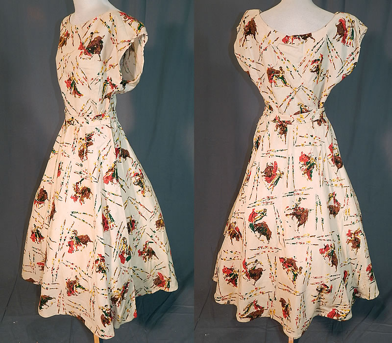 Vintage San Agvstin Taxco Mexico Matador Bull Fighter Novelty Print Circle Skirt Dress
This two piece dress has a full circle skirt with a fitted waistband side zipper closure and is unlined.
