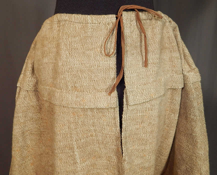 Victorian Brown Flannel Blue Stitched Quilted Trim Winter Petticoat Skirt
The petticoat measures 35 inches long, with a 34 inch waist which can be made smaller. 