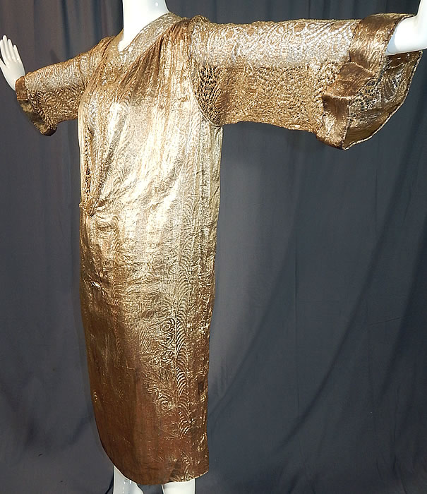Vintage Art Deco Gold Lam&eacute; Lame Lace Belted Sash Scarf Shift Kaftan Flapper Dress
Included is a matching gold lam&eacute; fabric long scarf sash stole shawl which measures 118 inches long and 6 inches wide. 