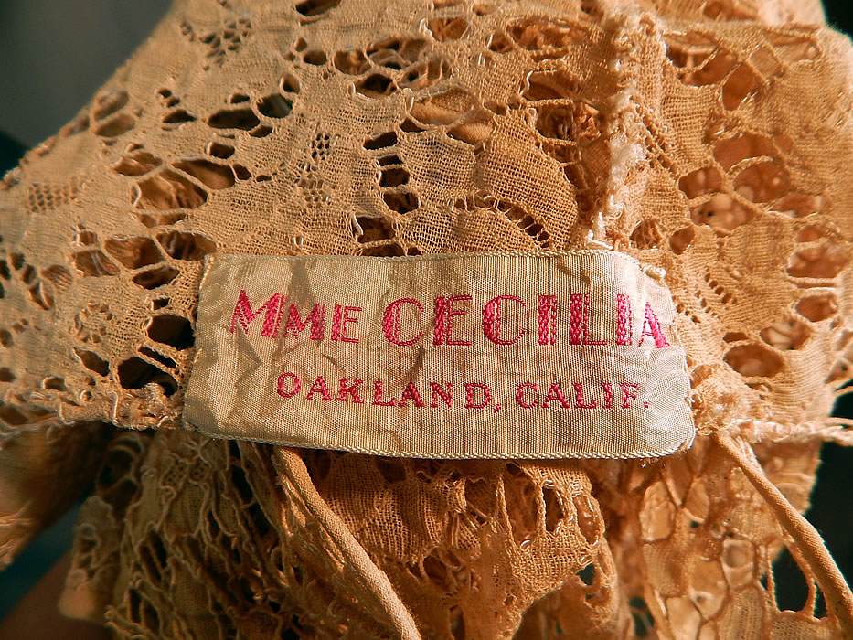 Vintage Mme Cecilia Label Cream Bretonne Needle Lace Shirt Blouse Top
There is an "Mme Cecilia Oakland, Calif." label sewn inside the bottom side. 