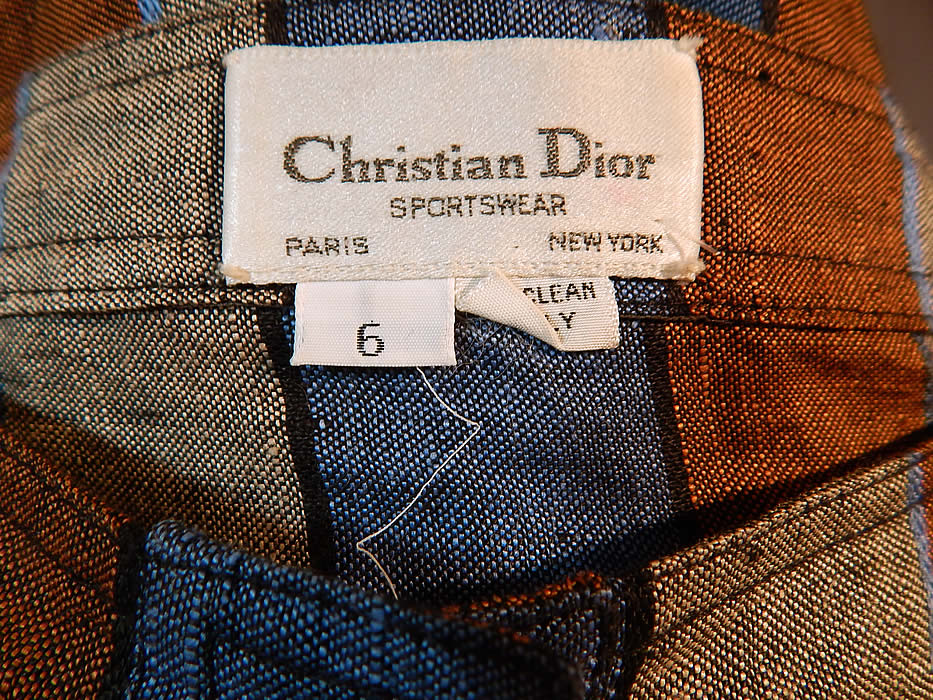 Vintage Christian Dior Sportswear Striped Chambray Linen Tunic Shirt Dress
There is a "Christian Dior Sportswear Paris - New York" designer label and size 6 tag sewn inside. The dress measures 38 inches long, with 38 inch hips, a 38 inch waist, 40 inch bust and 23 inch long sleeves. It is in excellent condition. This is truly a wonderful piece of quality made designer wearable art! 
