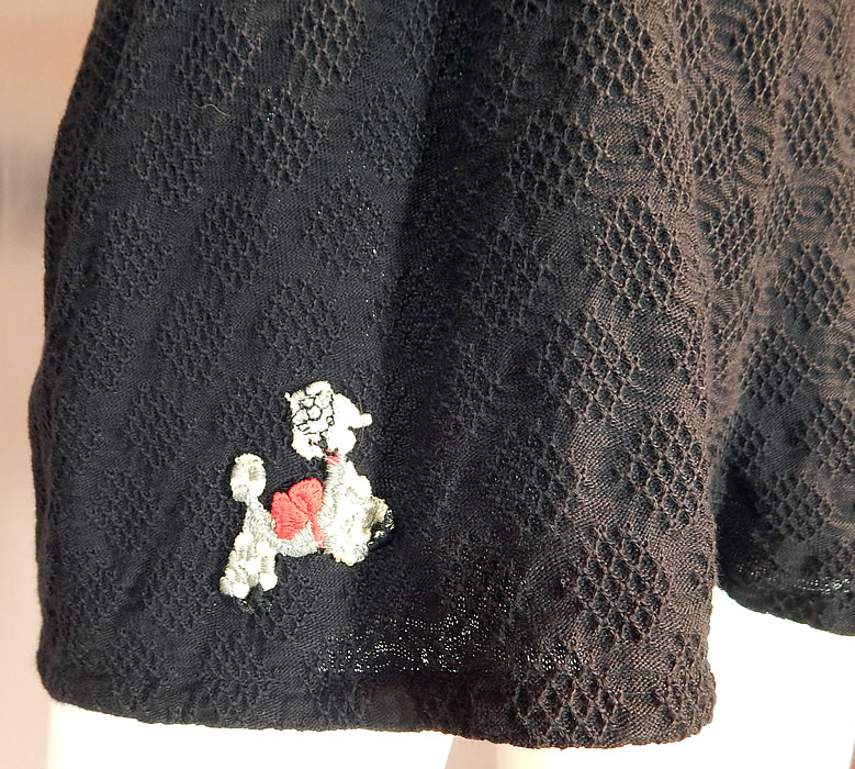 Vintage Black Knit Halter Top Onepiece Swimsuit Romper Poodle Applique
The swimsuit measures 32 inches long, with 38 inch hips, a 26 inch waist and 36 inch bust. It is in excellent condition. This is truly a wonderful piece of wearable retro swimwear pinup girl art!
Item number xa9493