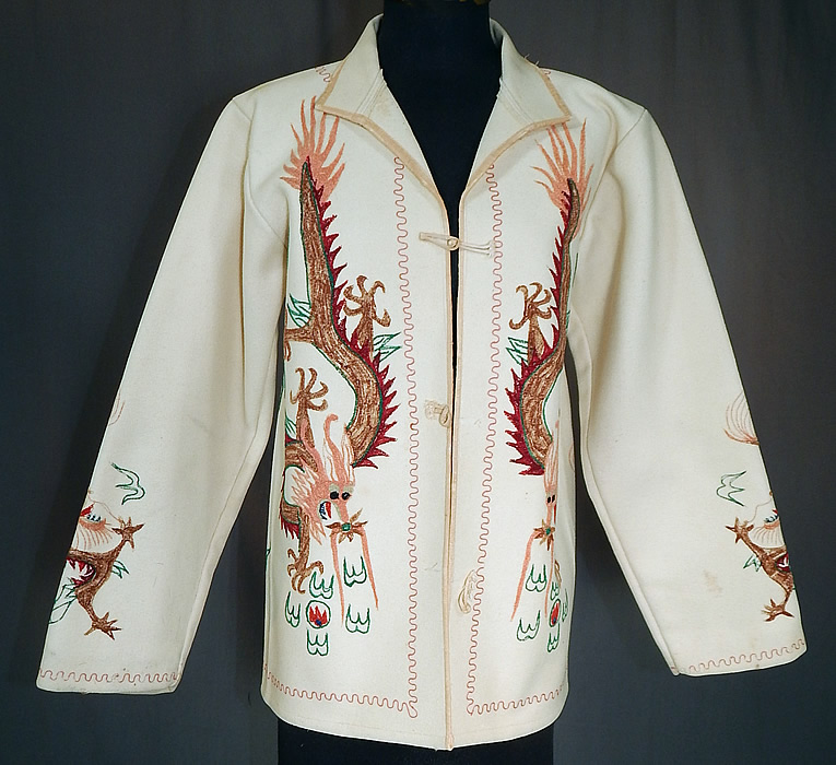Vintage Chinese Dragon Tiny Seed Stitch Embroidery White Wool Winter Coat Jacket
This vintage antique Chinese dragon tiny seed stitch embroidery white wool winter coat jacket dates from the 1940s. It is made of an off white cream color wool fabric, with colorful tiny seed stitch Peking knot embroidery work of five clawed dragons, pearls and smoke clouds embroidered on the front, back and sleeves. 