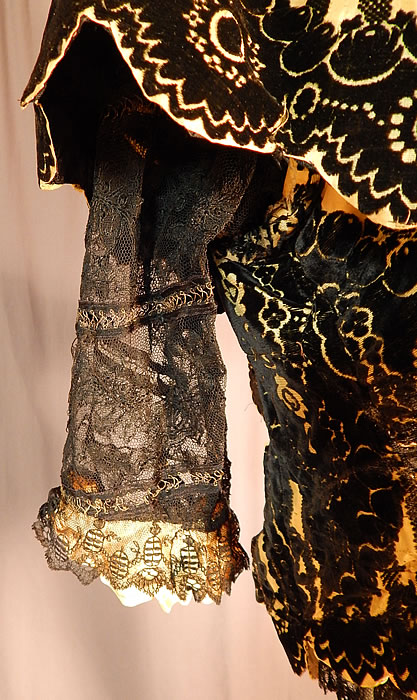 Victorian Yellow Silk Black Burnout Voided Velvet Devore Chantilly Lace Bodice
This is truly an extraordinary piece of antique Victoriana textile art which would be great for design!