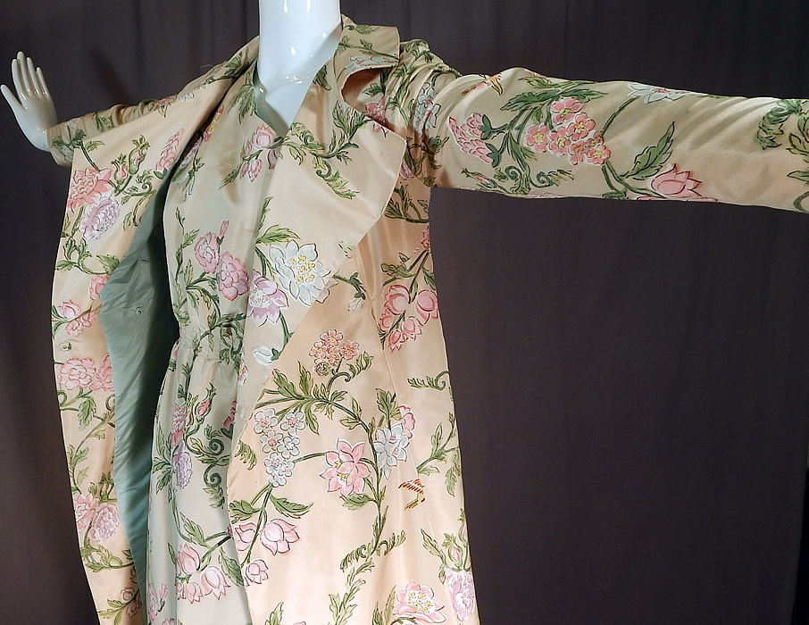 Vintage Pastel Painted Floral Bird Silk One Shoulder Gown Dress & Long Coat
There is a matching fabric long floor length full coat jacket with fold over collar, with snap closures, long sleeves and is fully lined in a blue pastel silk fabric. 