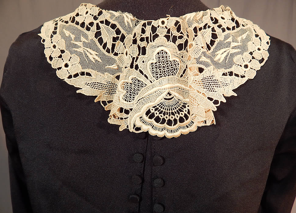 Vintage Black Silk Crepe de Chine Cream Lace Collar Bias Cut Dress
It is in good as-is condition with only a small frayed hole under one arm and a few small frays on the lace collar trim. This is truly a wonderful piece of wearable art!