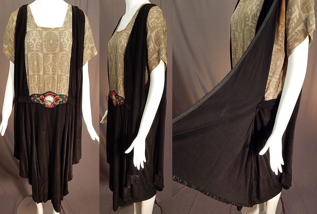 Vintage Art Deco Silk Print Top Black Jersey Knit Pinafore Dress & Beaded Belt
It is made of a grayish brown taupe color silk fabric top with an abstract Art Deco pixelated geometric design print and a black ribbed textured heavy jersey knit fabric pinafore. 