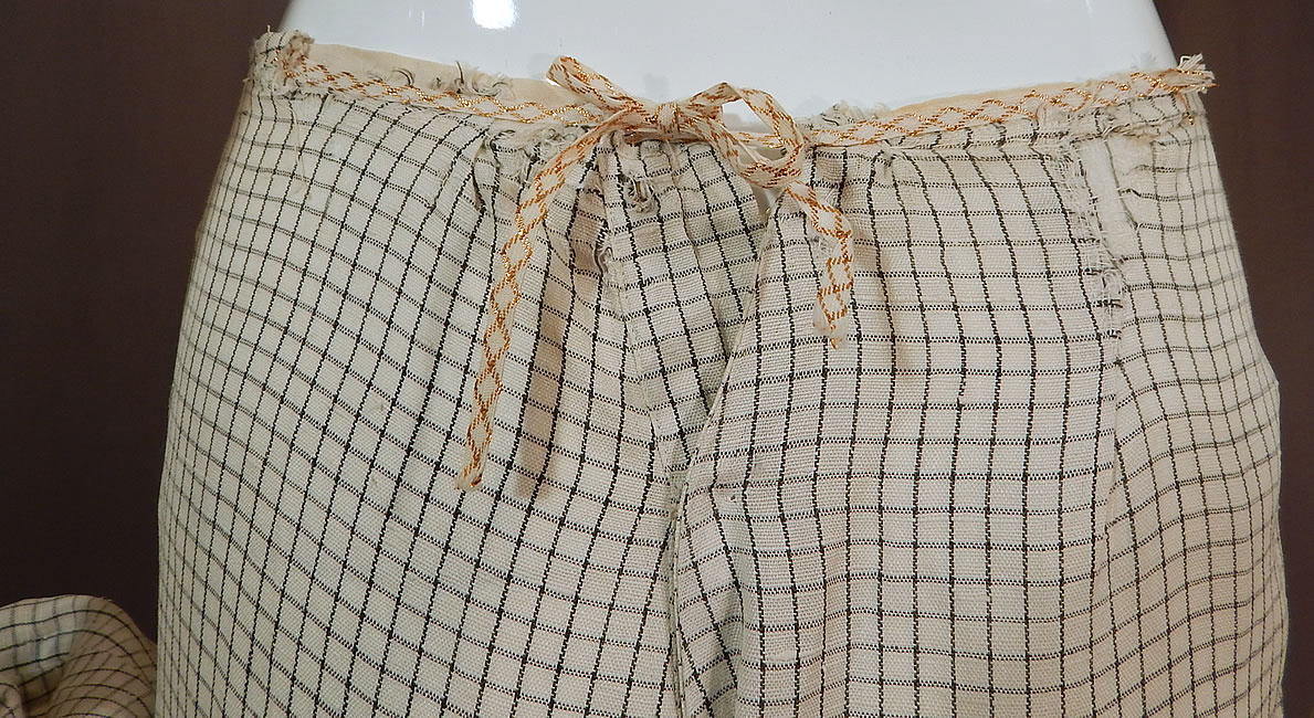 Edwardian Black & White Check Linen Cluny Lace Walking Suit Jacket Tailcoat Skirt
The skirt measures 37 inches long, with a 26 inch waist and 48 inch hips. It is in good condition, with slight alteration on the back skirt with added tie and patched gusset. This is truly a wonderful piece of wearable textile art! 