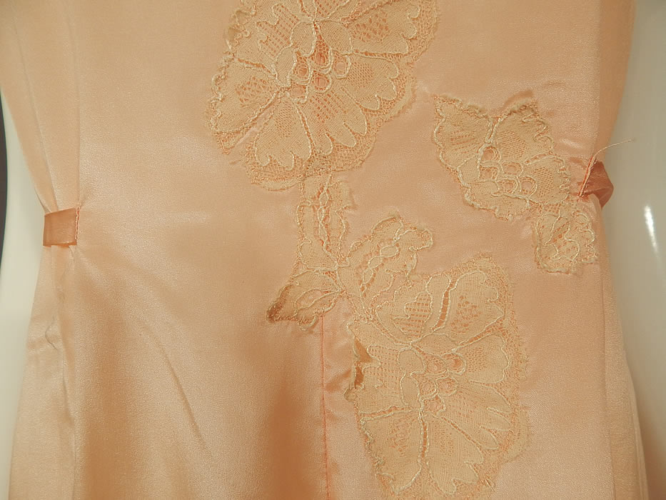 Vintage Love Joy Twin Weaves Pink Silk Lace Lingerie Palazzo Pant Pajama Jumpsuit
The jumpsuit measures 52 inches long, with a 21 inch inseam, 40 inch bust, 40 inch waist and 40 inch hips. It is in excellent unworn condition, NWT and still has the original store price tag attached from "Kauffmans Fifth Avenue Pittsburgh" on the back neck. This is truly a rare and amazing piece of unworn deadstock wearable lingerie textile art! 