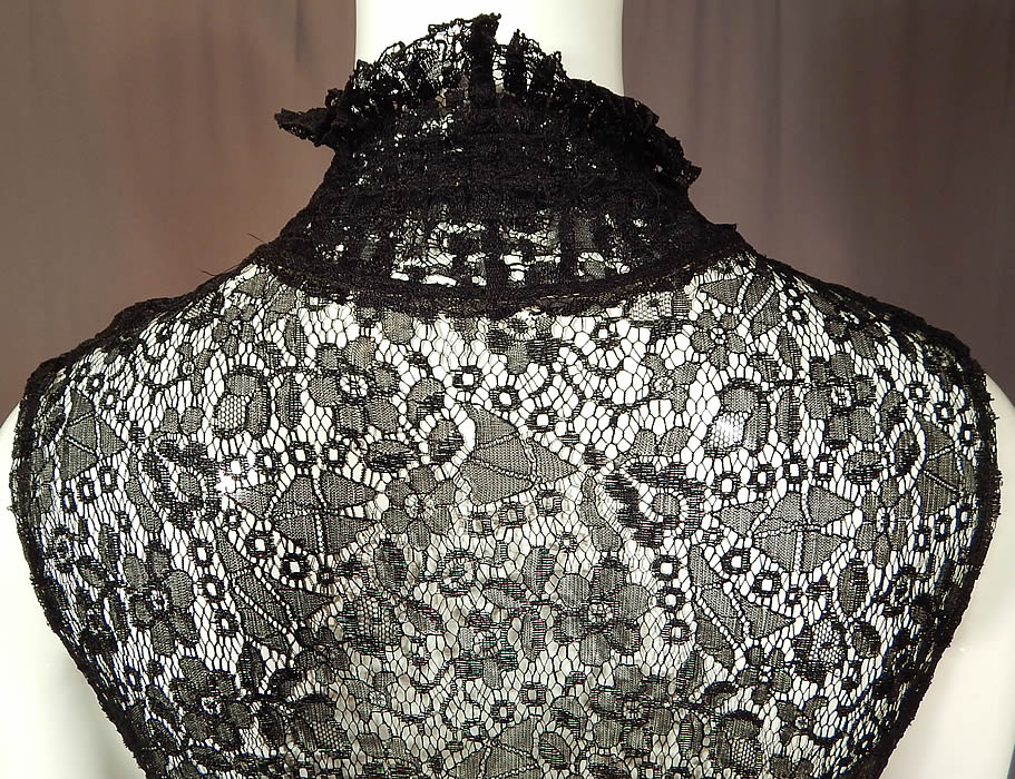 Vintage Art Deco Black Lace Net Floral Pattern Beaded Drop Waist Flapper Dress
The dress measures 51 inches long, with a 38 inch bust, 30 inch waist and 38 inch hips. Included is a black cotton straight shift style slip dress which measures 47 inches long, with a 36 inch bust, 42 inch waist and hips. 